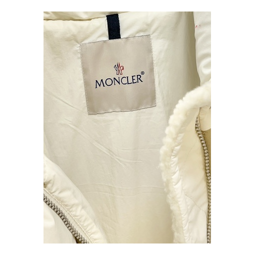 Moncler Jotty Down Puffer Jacket with Panelled Design