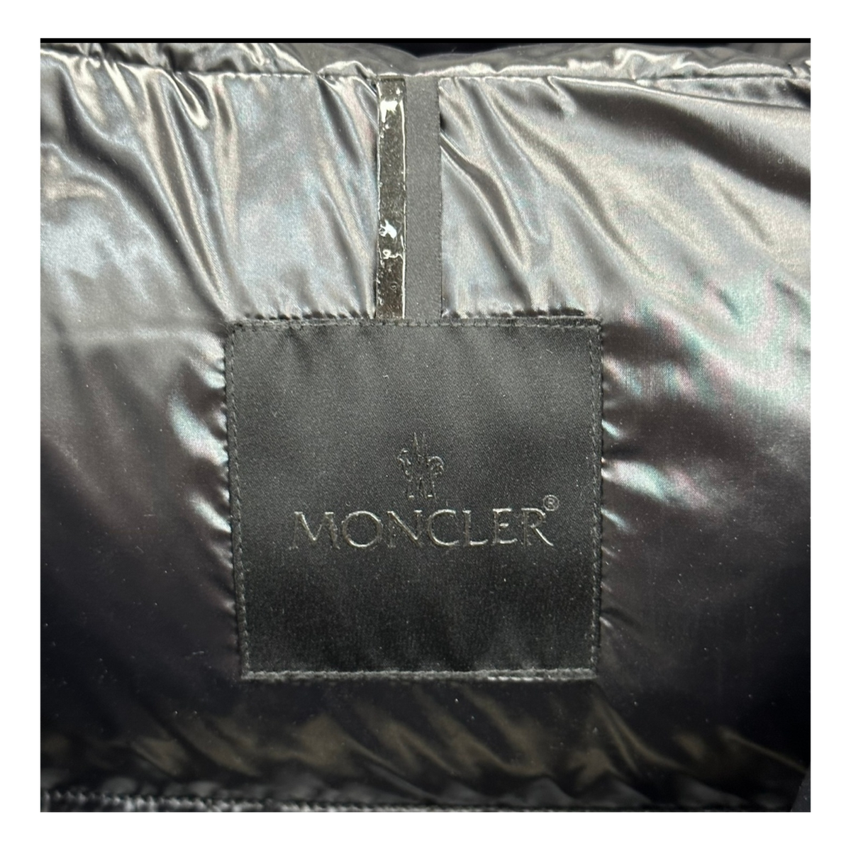 Moncler Tonal-Logo High-Collar Puffer Jacket in Black