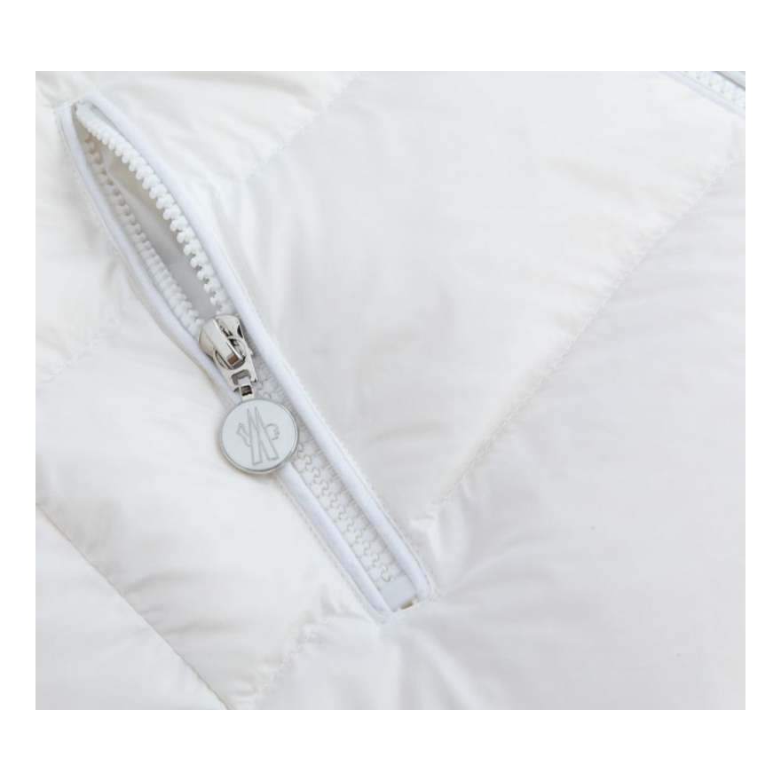 Moncler Gles Fitted Hooded Down Puffer Jacket